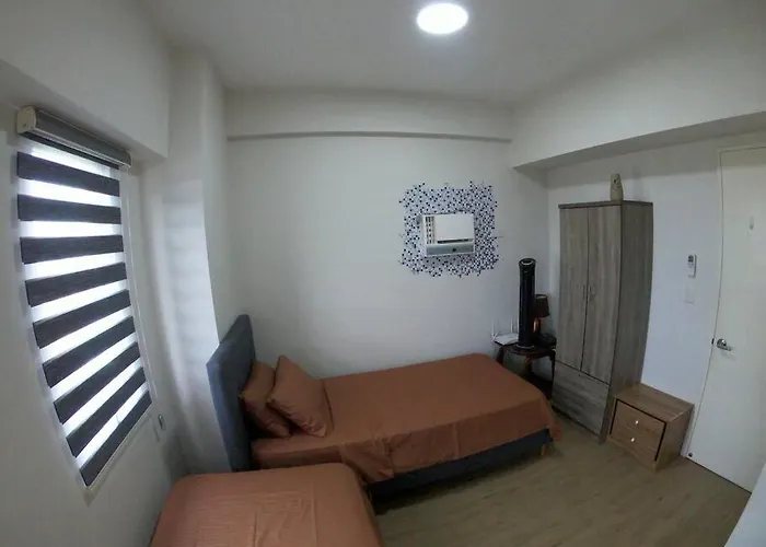 Sundance Residences, Your At The Heart Of The City! 4*